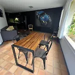 Et Atypiques Le Temps Des Legendes 3* Saint-Quentin-la-Poterie
